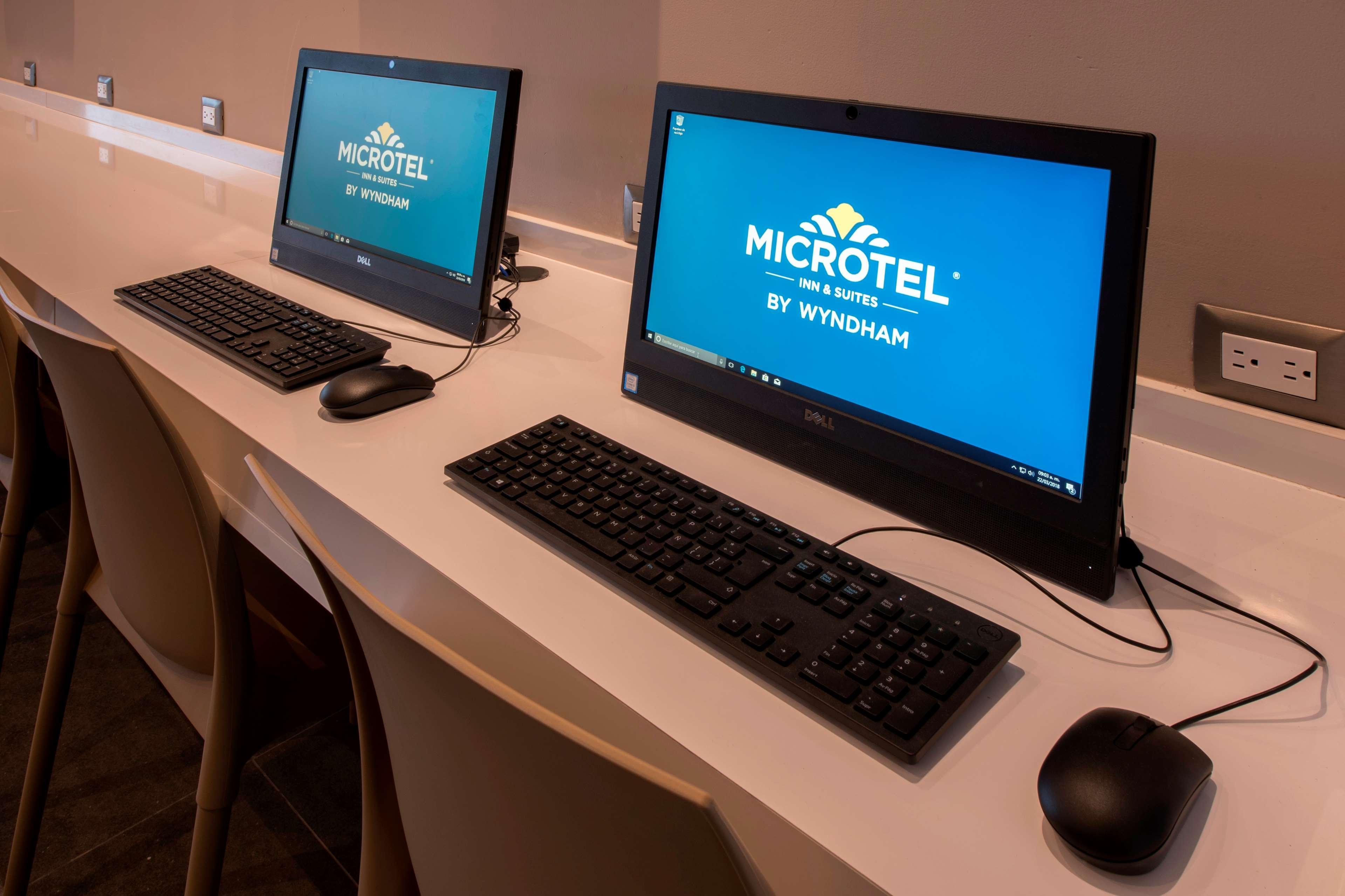 Microtel Inn & Suites By Wyndham San Luis Potosí Extérieur photo