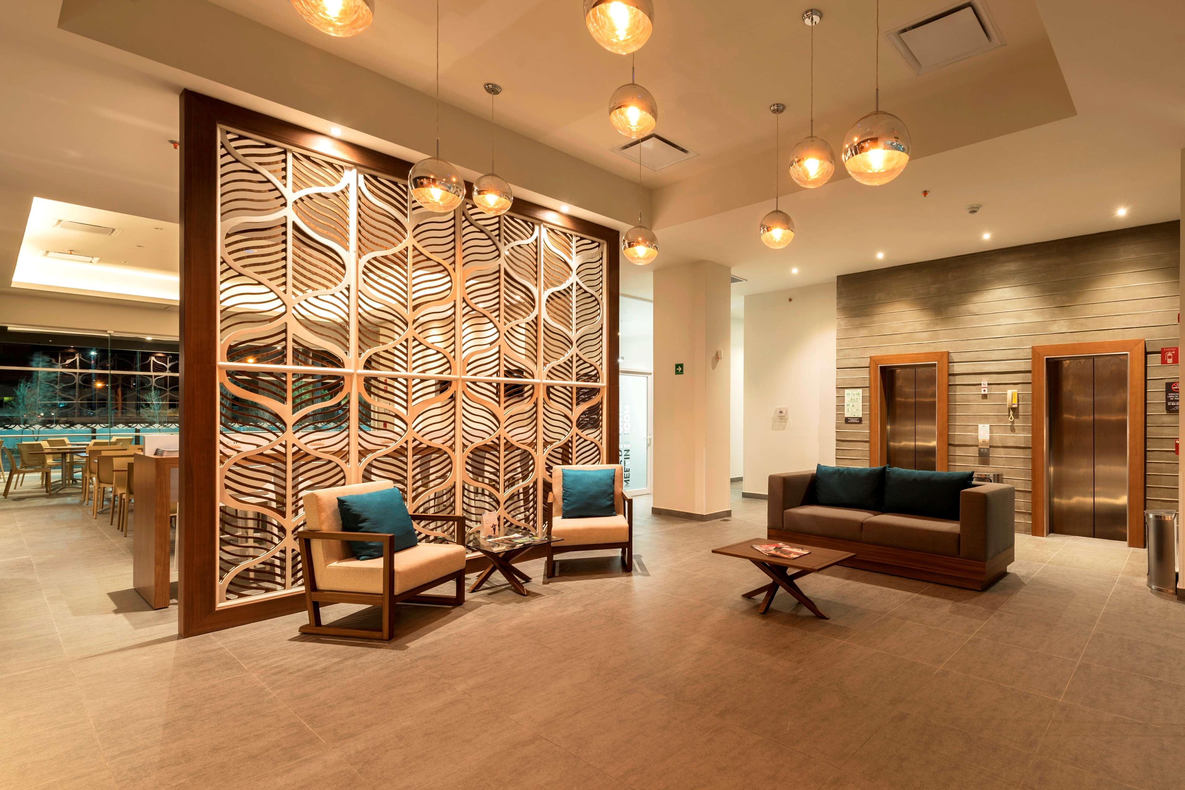 Microtel Inn & Suites By Wyndham San Luis Potosí Extérieur photo